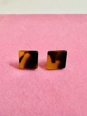 Tortoiseshell Square Stud Earrings